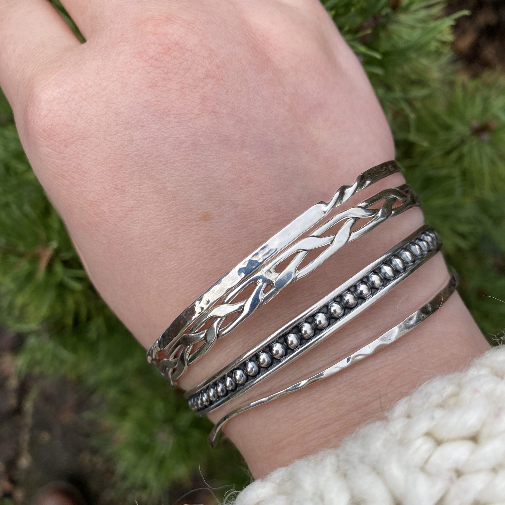 How do you measure for a bangle?