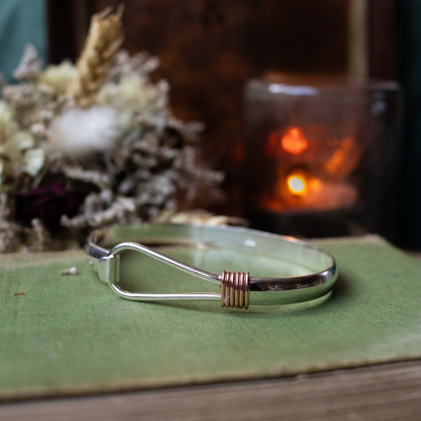 How do I measure my wrist for a bracelet?