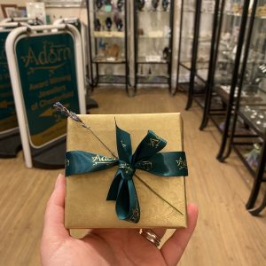 Adorn Gift Wrapping