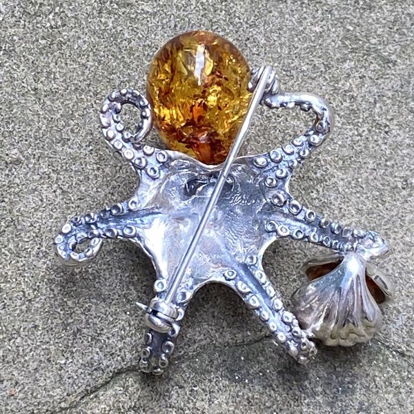 amber octopus brooch reverse