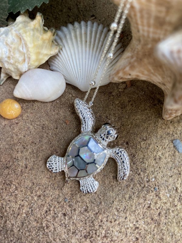 mother of pearl turtle pendant close