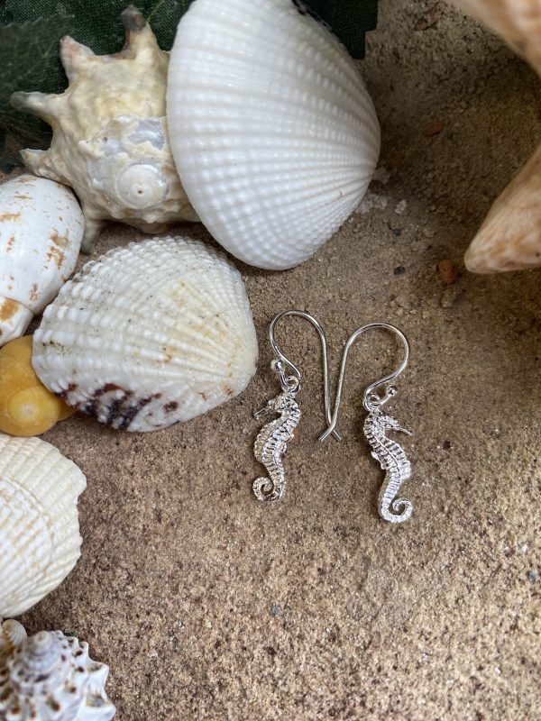 silver seahorse earrings