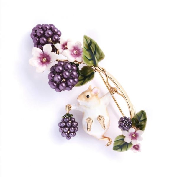 Blackberry Mouse Brooch Front